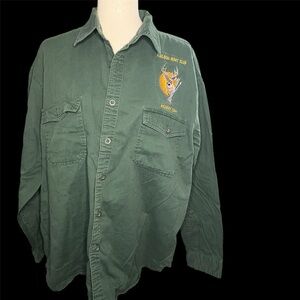 Green deer Embroidered Men's hunting button up